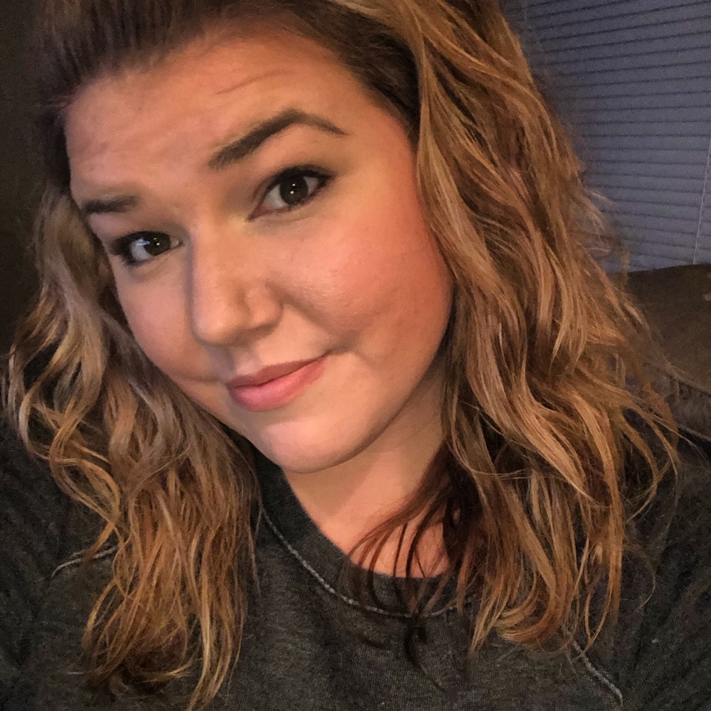 Meet your Posher, Gina